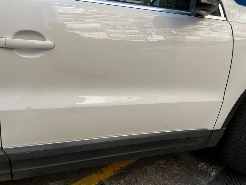 Volkswagen Tiguan 2.0 TDI Excellence 4Motion BlueMotion Tech 2012 – снимка на щета 31