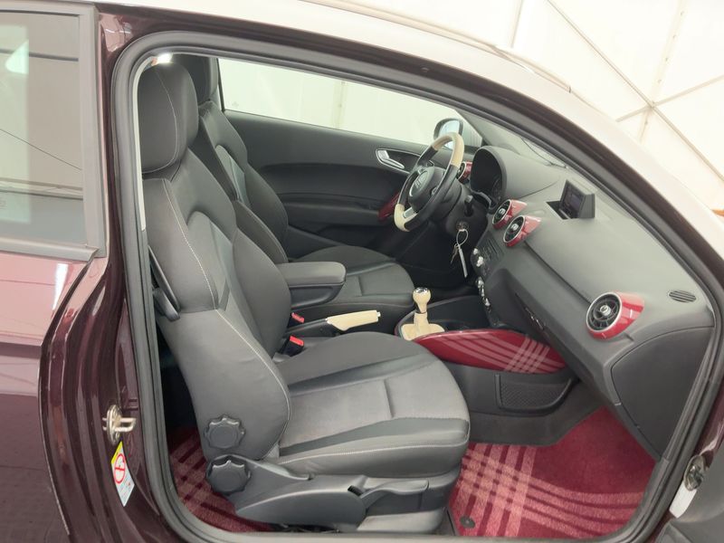 Audi A1 1.4 TFSI Ambition 2011 – снимка 16
