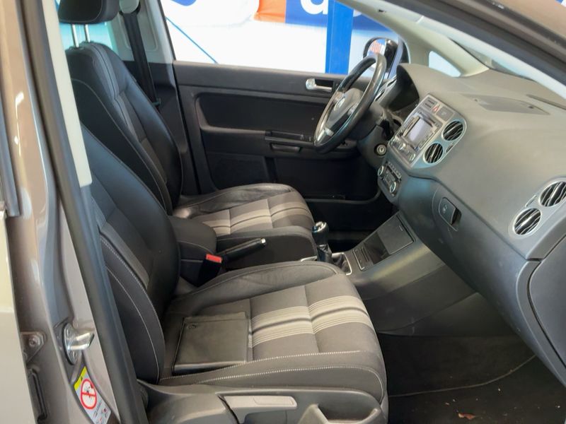 Volkswagen Golf VI Plus 1.2 TSI Match 2012 – снимка 16