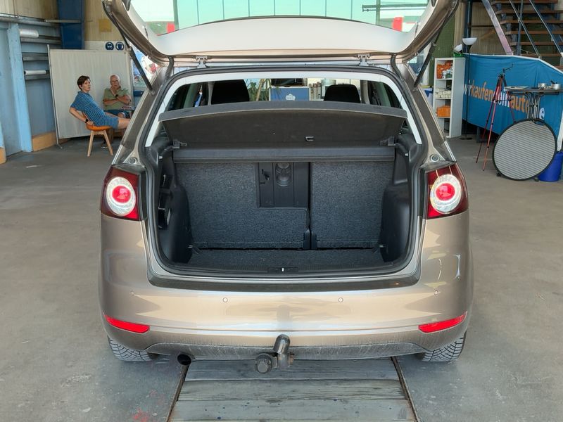 Volkswagen Golf VI Plus 1.2 TSI Match 2012 – снимка 15