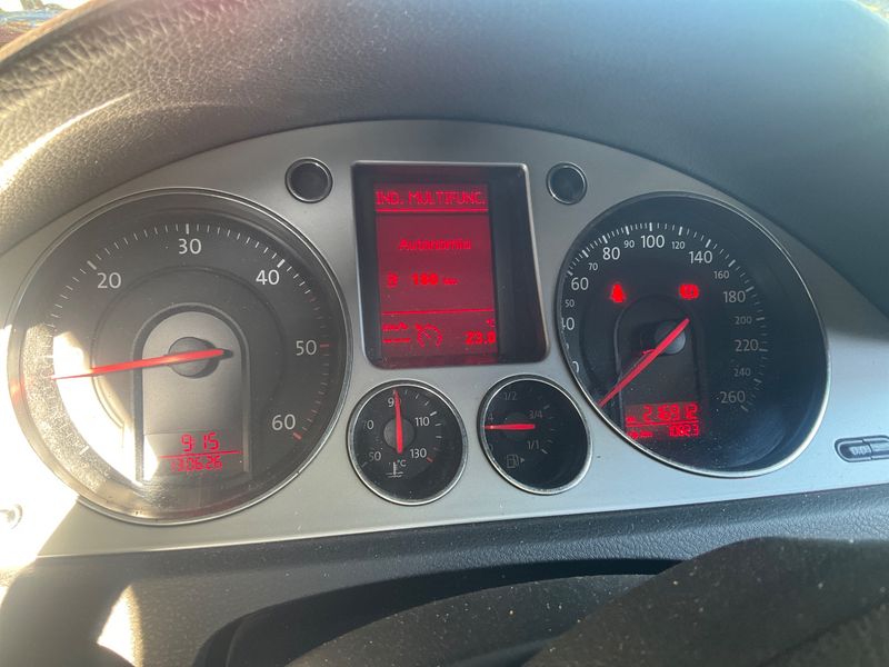 Volkswagen Passat 2.0 TDI Advance 2007 – снимка 4