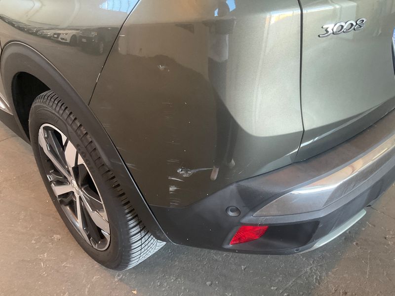 Peugeot 3008 1.5 Blue-HDi GT Line 2018 – снимка 30