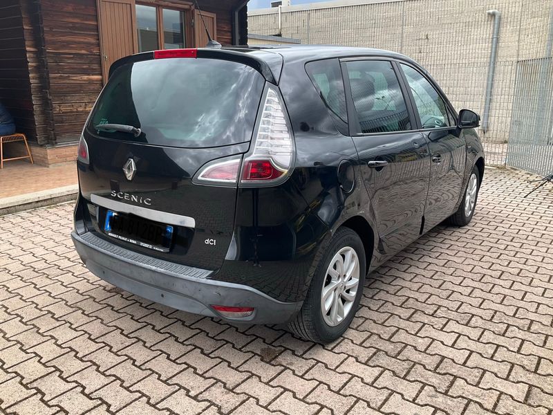 Renault Scenic 1.5 dCi Limited 2015 – снимка 2