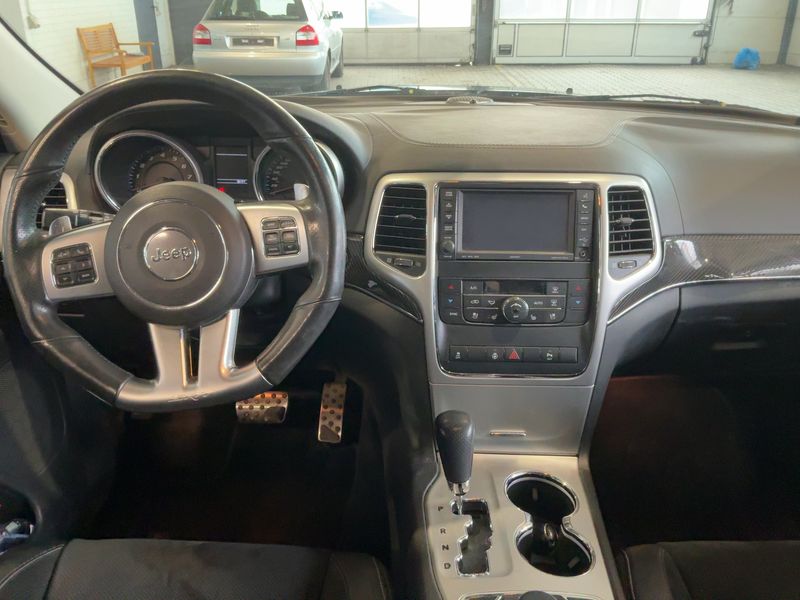 Jeep Grand Cherokee 6.4 V8 HEMI SRT 2013 – снимка 18