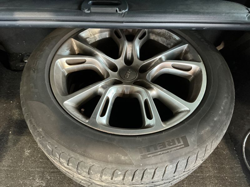 Jeep Grand Cherokee 6.4 V8 HEMI SRT 2013 – снимка 15