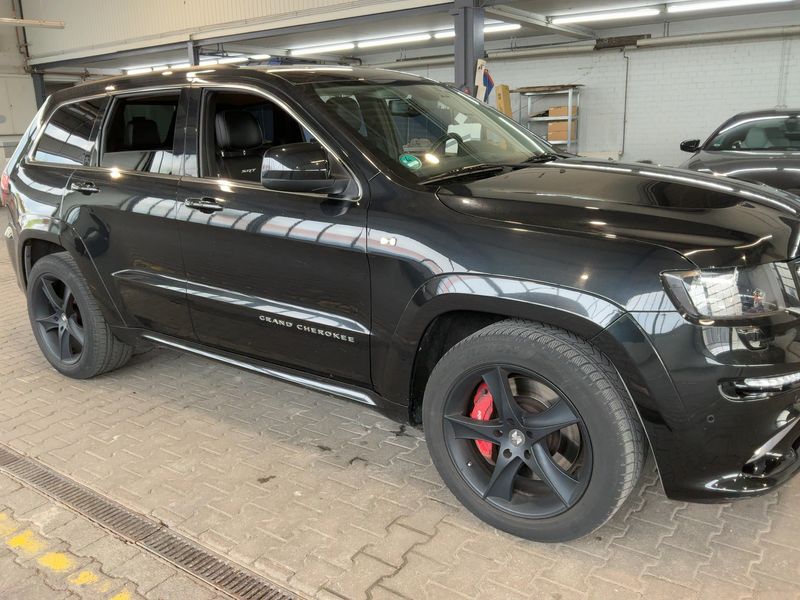 Jeep Grand Cherokee 6.4 V8 HEMI SRT 2013 – снимка 12