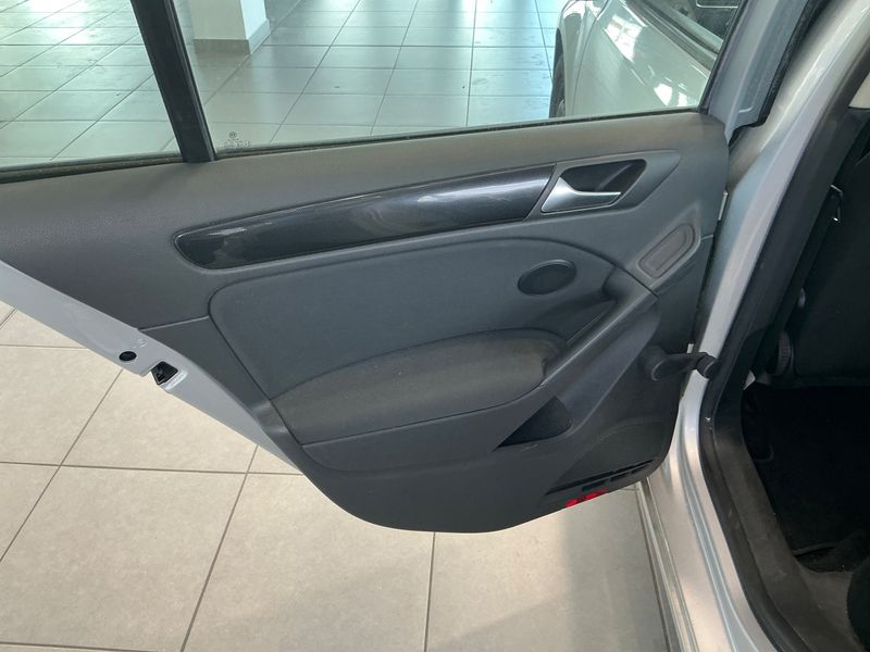 Volkswagen Golf VI 1.4 TSI Comfortline 2009 – снимка 37