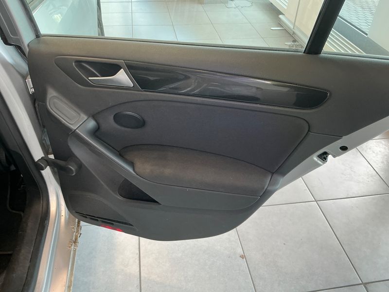 Volkswagen Golf VI 1.4 TSI Comfortline 2009 – снимка 38