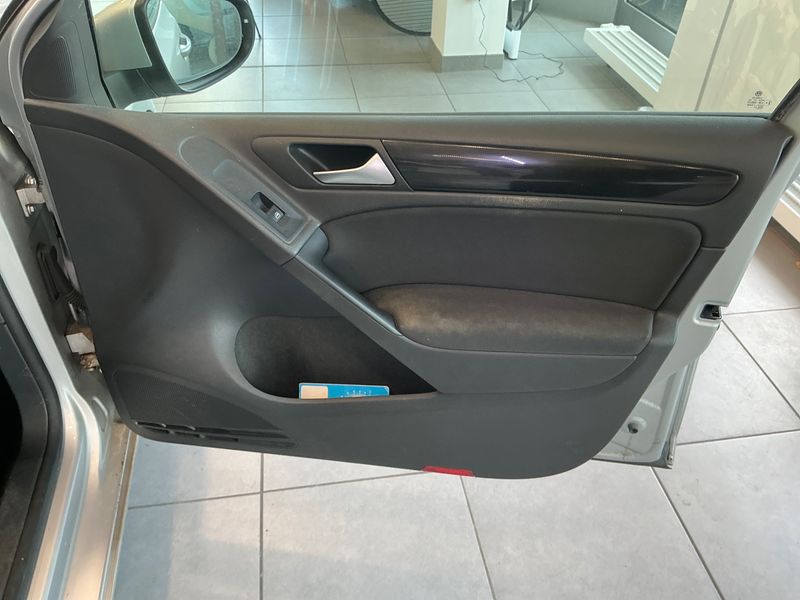 Volkswagen Golf VI 1.4 TSI Comfortline 2009 – снимка 42
