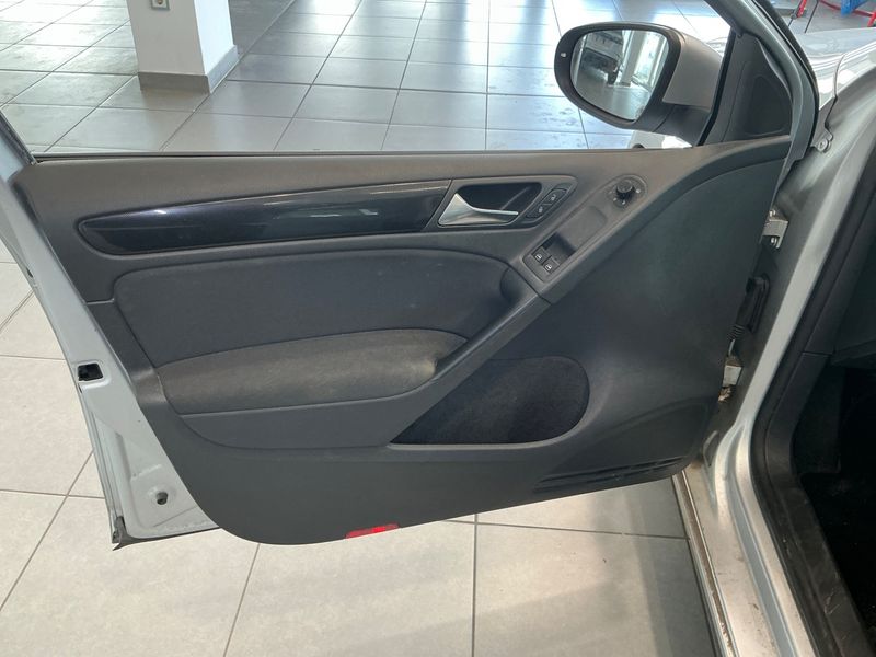 Volkswagen Golf VI 1.4 TSI Comfortline 2009 – снимка 34