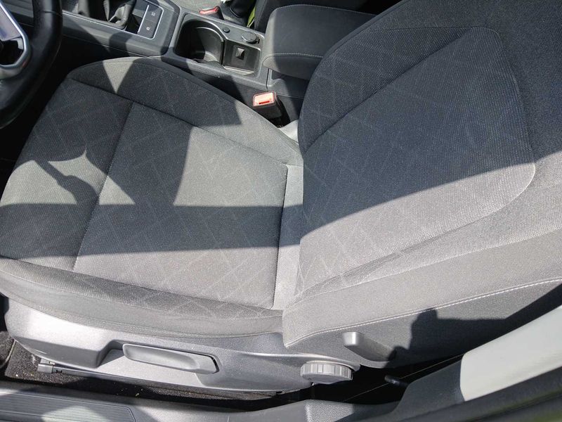 Volkswagen Golf VIII 2.0 TDI Life 2020 – снимка 23