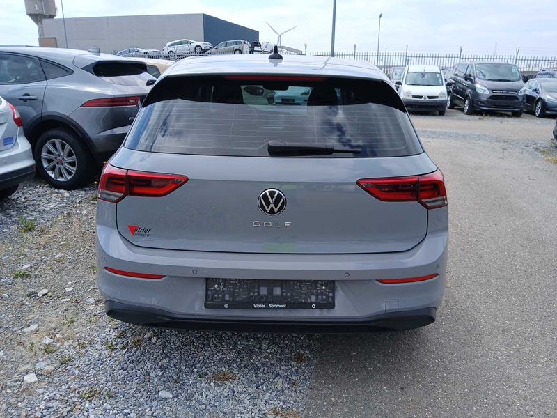 Volkswagen Golf VIII 2.0 TDI Life 2020 – снимка 4