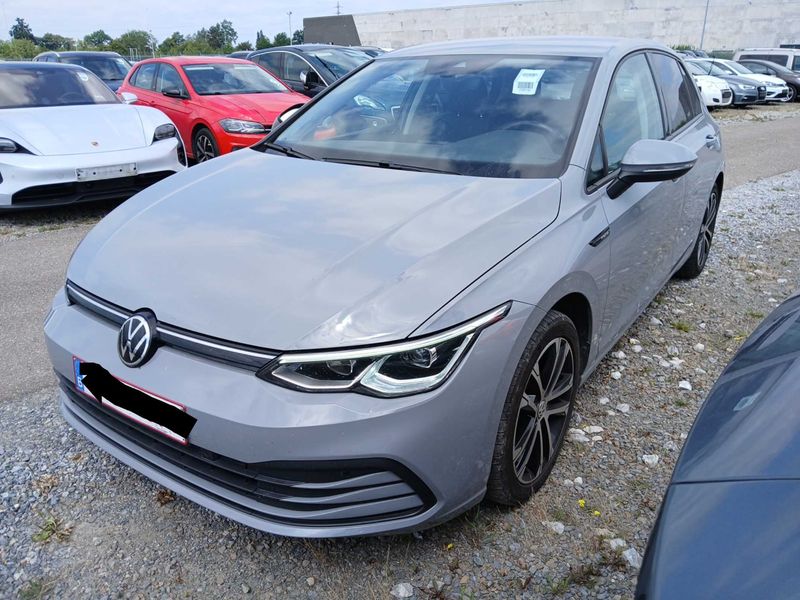 Volkswagen Golf VIII 2.0 TDI Life 2020 – снимка 1