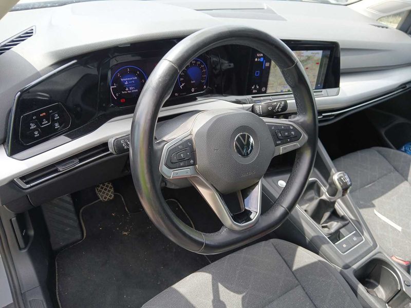 Volkswagen Golf VIII 2.0 TDI Life 2020 – снимка 22