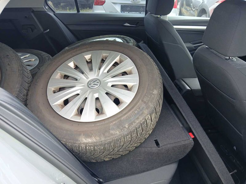 Volkswagen Golf VIII 2.0 TDI Life 2020 – снимка 14