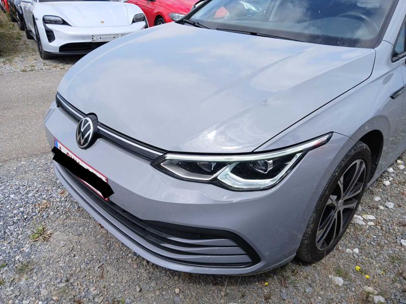 Volkswagen Golf VIII 2.0 TDI Life 2020 – снимка 2