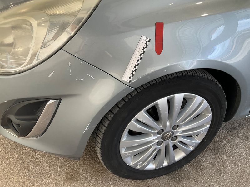 Opel Corsa 1.2 Basis 2011 – снимка 28