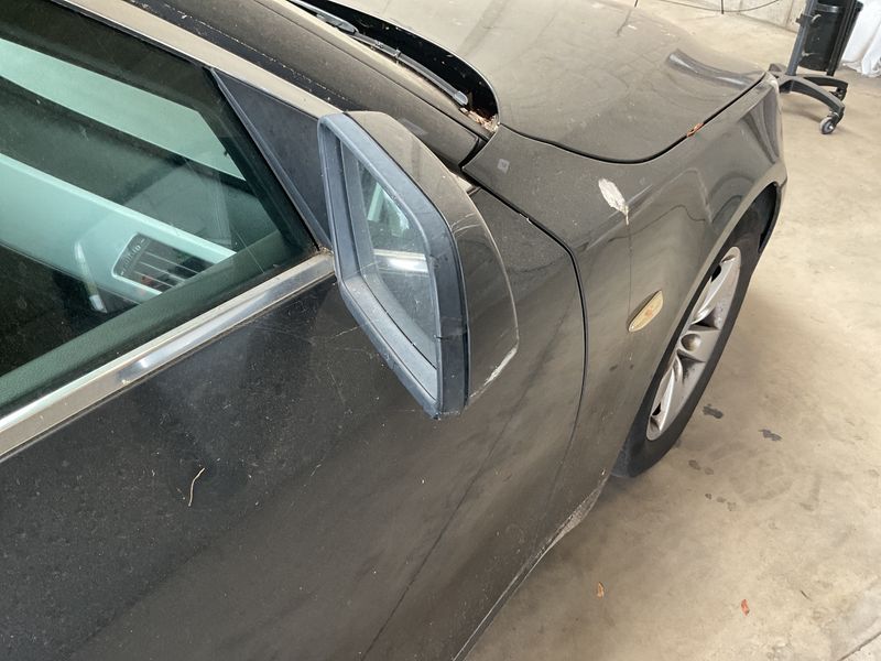 BMW 5er 520d 2009 – снимка на щета