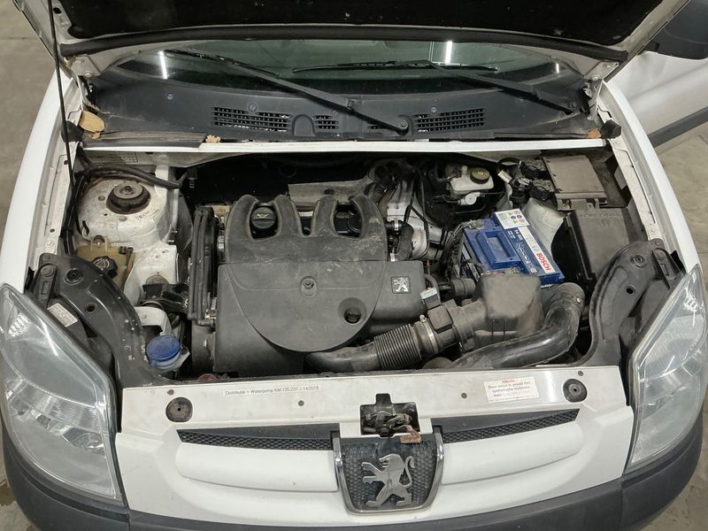 Peugeot Partner 1.9 Diesel 170 C Komfort Kasten 2005 – снимка на щета
