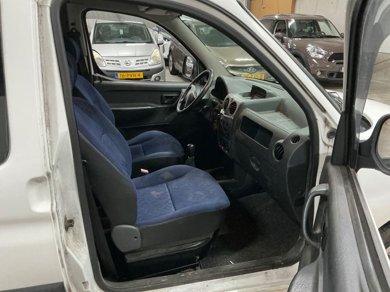 Peugeot Partner 1.9 Diesel 170 C Komfort Kasten 2005 – снимка 3