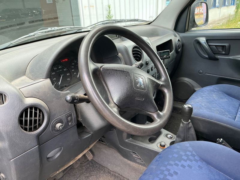 Peugeot Partner 1.9 Diesel 170 C Komfort Kasten 2005 – снимка на щета