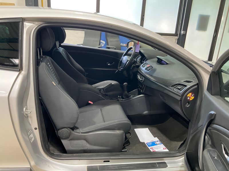 Renault Megane 1.5 dCi 2010 – снимка 3