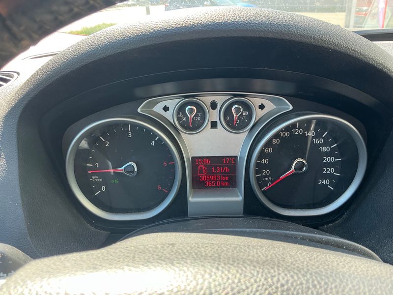 Ford Kuga 2.0 TDCi Trend 2011 – снимка 4