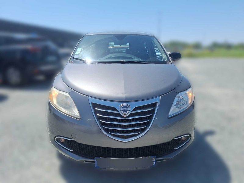 Lancia Ypsilon 1.2 Gold 2011 – снимка 7
