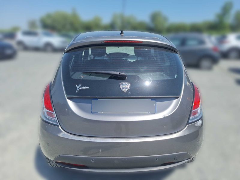 Lancia Ypsilon 1.2 Gold 2011 – снимка 4