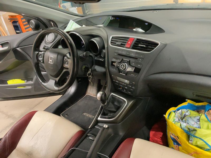 Honda Civic 1.6 DTEC Sport 2014 – снимка 17