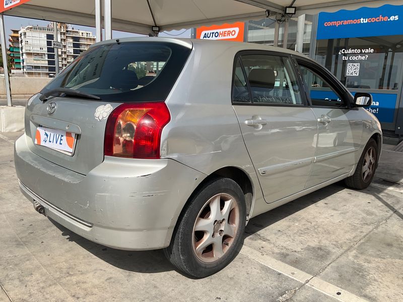 Toyota Corolla 1.4 D-4D Compact Luna 2006 – снимка 2