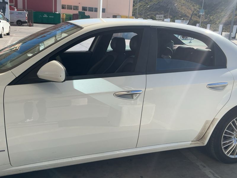 Alfa Romeo Alfa 159 2.0 JTDM Turismo 2011 – снимка 4