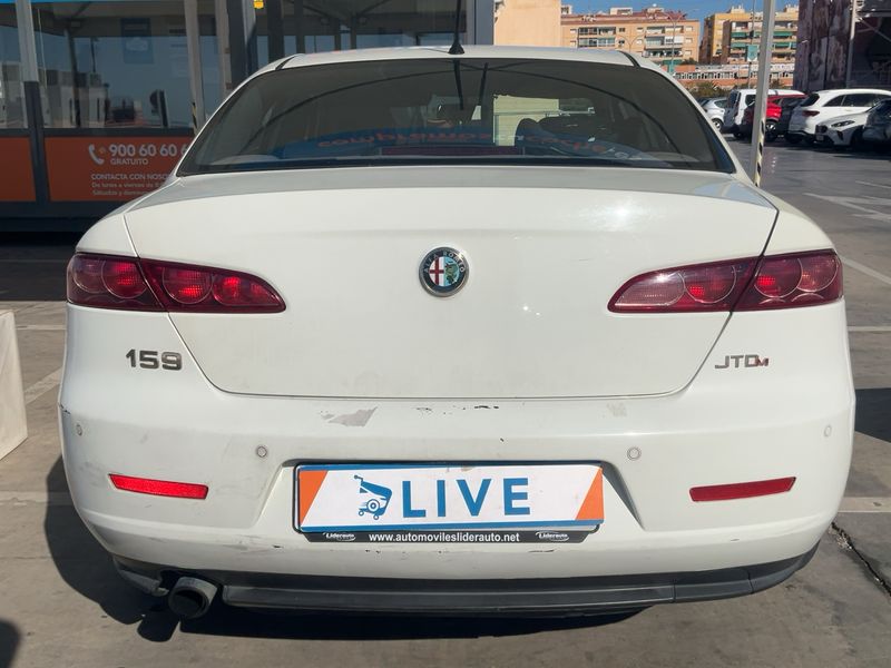 Alfa Romeo Alfa 159 2.0 JTDM Turismo 2011 – снимка 7