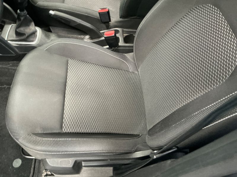 Dacia Duster 1.0 TCe Comfort 2021 – снимка 25