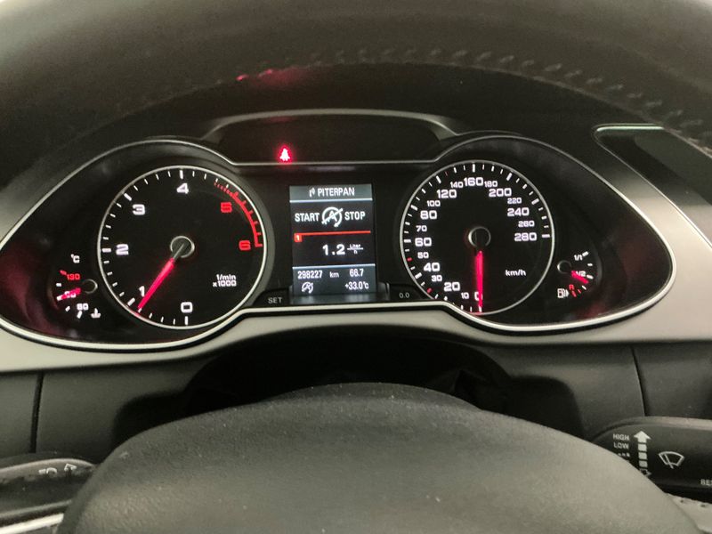 Audi A4 2.0 TDI quattro Advanced 2013 – снимка 18