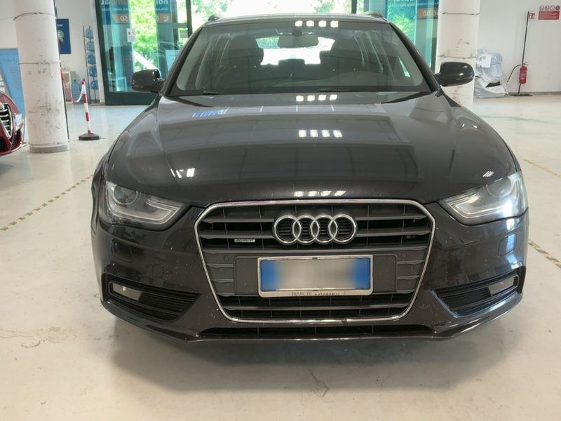 Audi A4 2.0 TDI quattro Advanced 2013 – снимка 14
