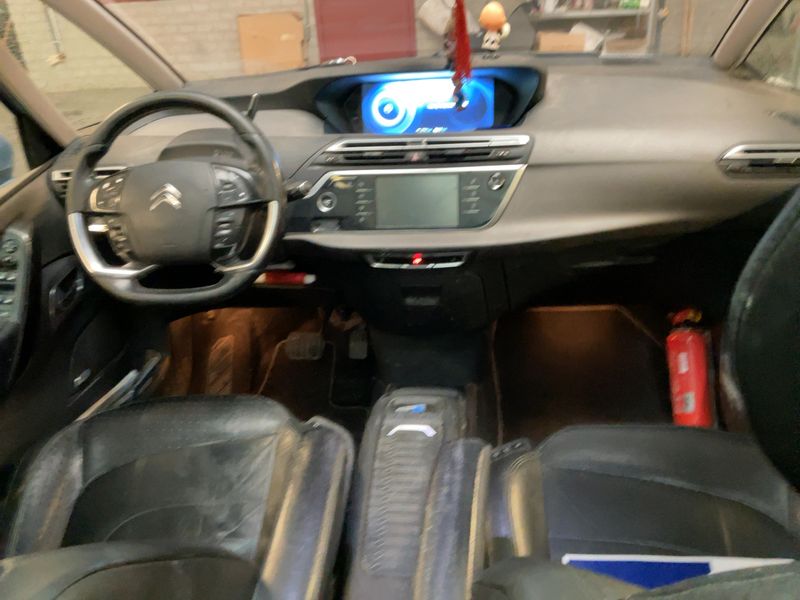 Citroen C4 Grand Picasso 2.0 Blue-HDi Intensive 2014 – снимка 17