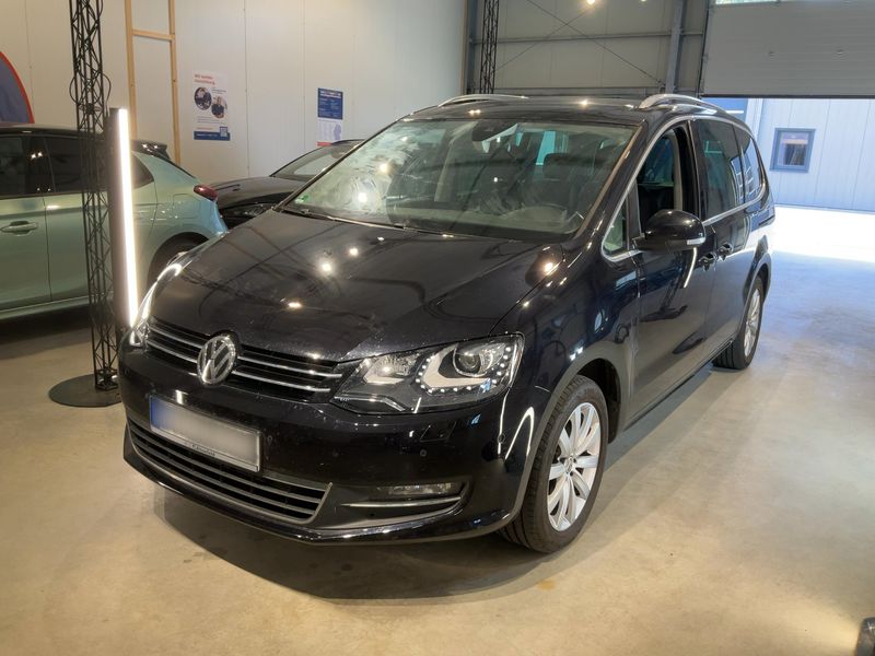 Volkswagen Sharan 2.0 TDI Highline 4Motion BlueMotion Tech 2017 – снимка 1