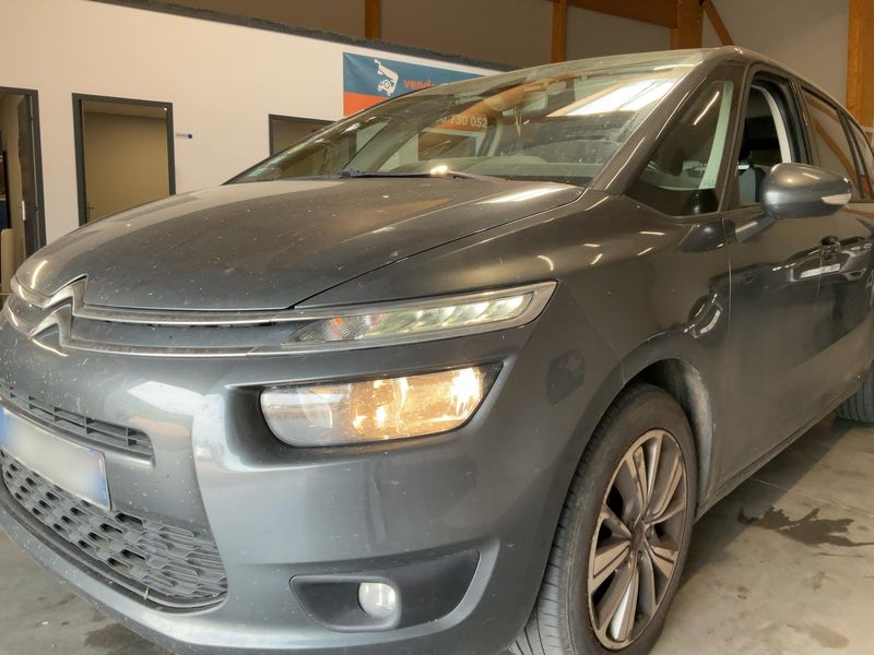 Citroen C4 Grand Picasso 2.0 Blue-HDi Business Class 2015 – снимка 2