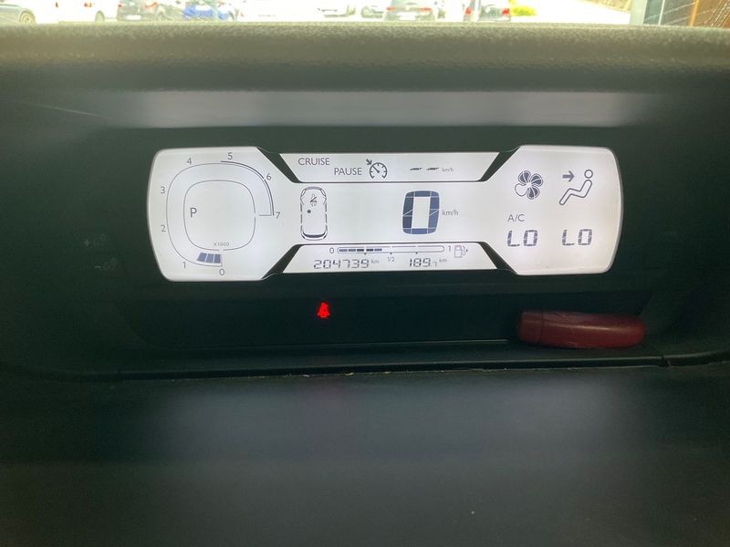 Citroen C4 Grand Picasso 2.0 Blue-HDi Business Class 2015 – снимка 18