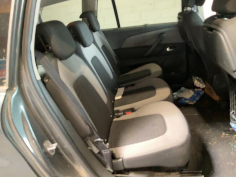 Citroen C4 Grand Picasso 2.0 Blue-HDi Business Class 2015 – снимка 19