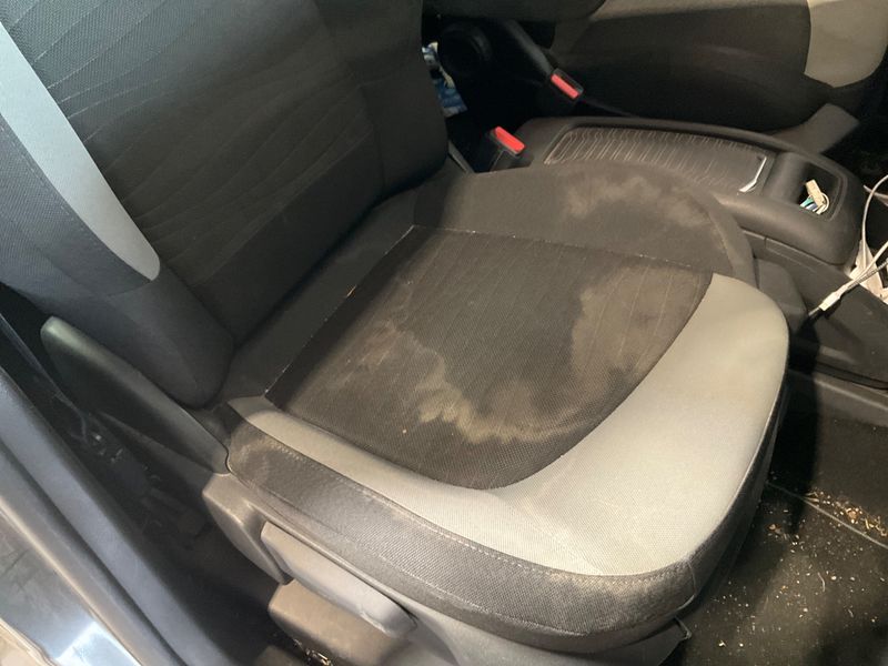 Citroen C4 Grand Picasso 2.0 Blue-HDi Business Class 2015 – снимка 27