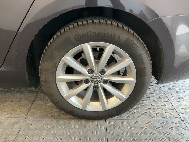 Volkswagen Golf VII 1.6 TDI Lounge BlueMotion Tech 2015 – снимка 5