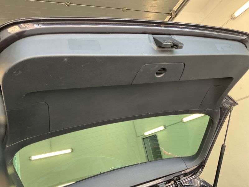 Volkswagen Golf VII 1.6 TDI Lounge BlueMotion Tech 2015 – снимка 23
