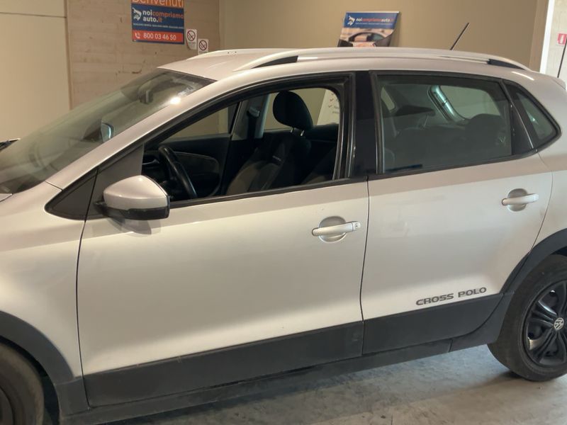 Volkswagen Polo 1.4 TDI CrossPolo BlueMotion Tech 2015 – снимка 4