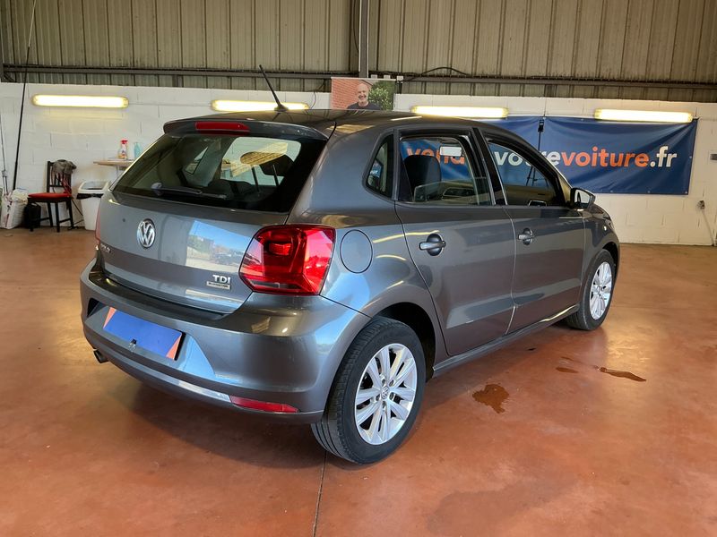 Volkswagen Polo 1.4 TDI Comfortline BlueMotion Tech 2015 – снимка 2