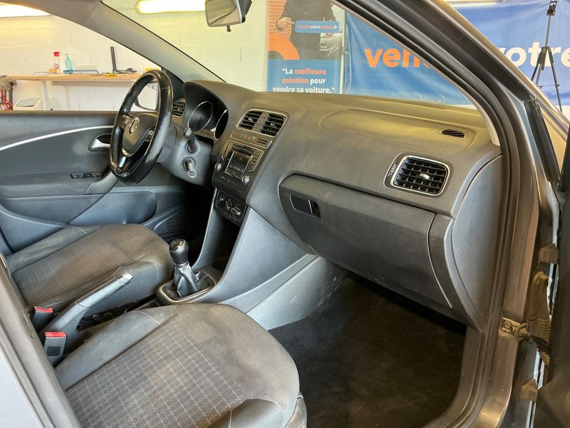 Volkswagen Polo 1.4 TDI Comfortline BlueMotion Tech 2015 – снимка 3
