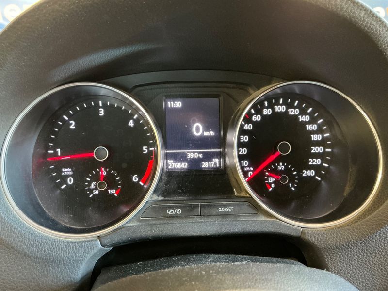 Volkswagen Polo 1.4 TDI Comfortline BlueMotion Tech 2015 – снимка 4