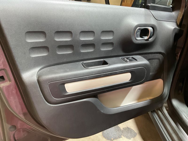 Citroen C3 1.2 PureTech Feel 2018 – снимка 29