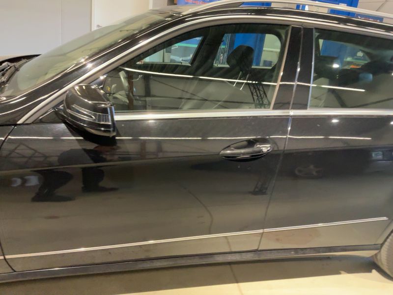 Mercedes-Benz E-Klasse E 220 CDI T BlueEfficiency Avantgarde 2011 – снимка 4